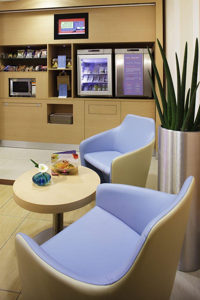 Hotel Ibis Centre 96 Portland Street 3*